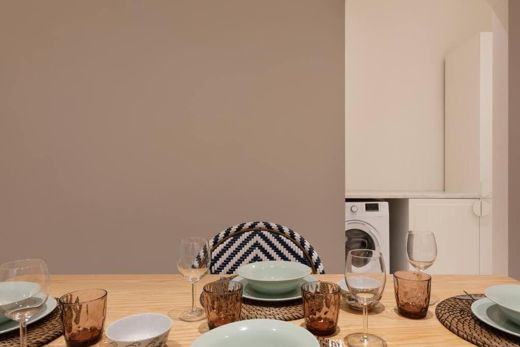 Foscolo 46 - Elegant Family Apartment Trieste Eksteriør billede