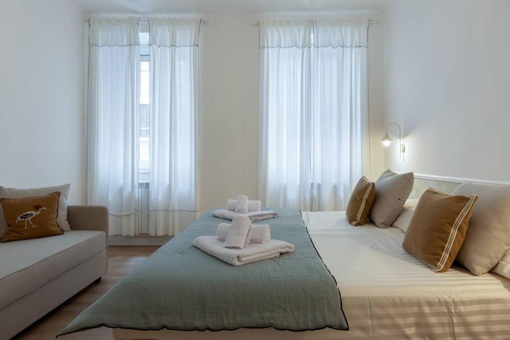 Foscolo 46 - Elegant Family Apartment Trieste Eksteriør billede