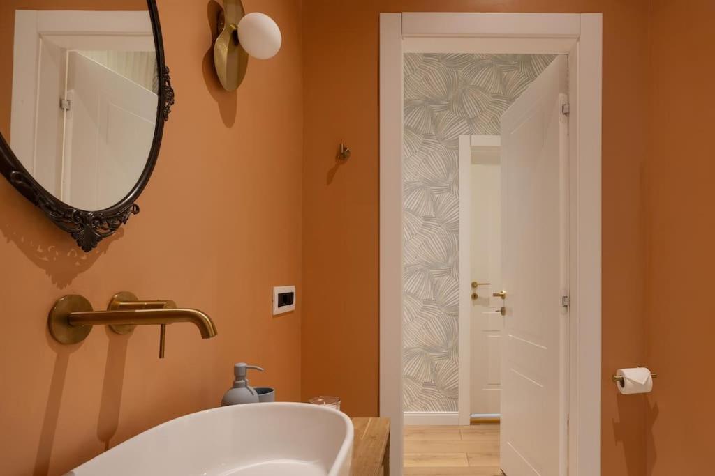 Foscolo 46 - Elegant Family Apartment Trieste Eksteriør billede